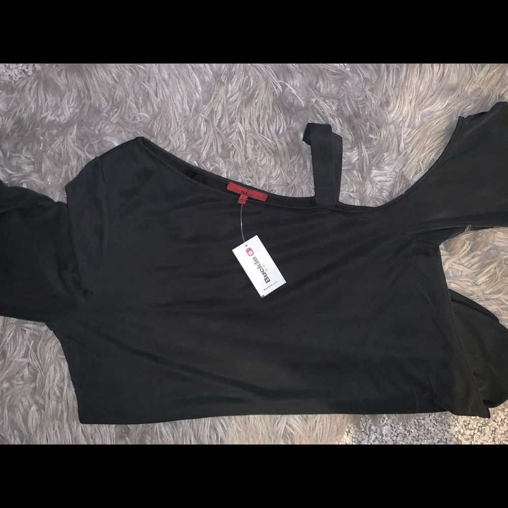 New buckle women’s top size large